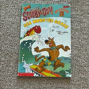 Scholastic Scooby-Doo Sea Monster Scare Book - Green and Red